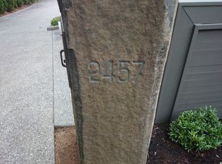 2457 53rd Ave SW, Seattle, WA 98116