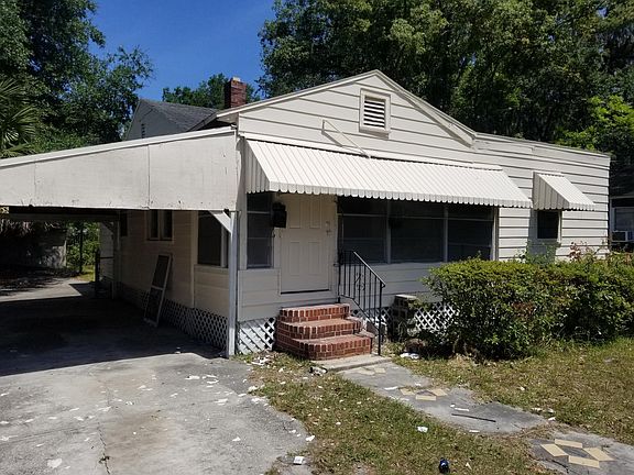 2nd image of 2911 Redmond Ave