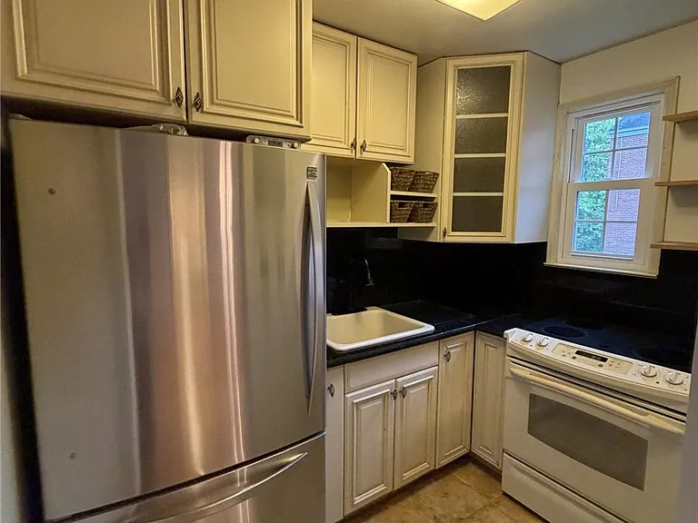 840 Thorn St #43 — Photo 10