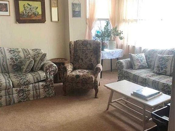 2nd image of 454 Court Ave