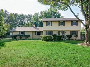 2733 Vickie Dr, Dayton, OH 45434
