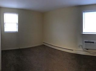 1113 W Main St APT 2, Lansdale, PA 19446