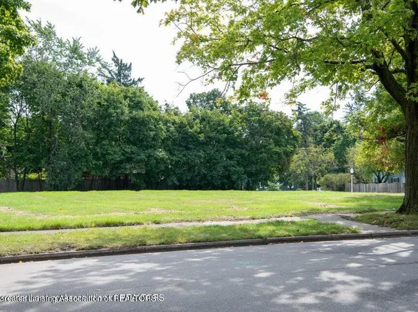 451 McPherson Ave, Lansing, MI 48915