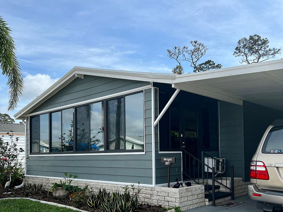 1st image of 807 Seabrooke Dr