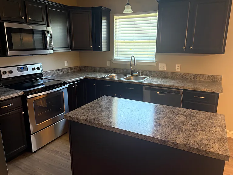 627 Gandalf Ln — Photo 5