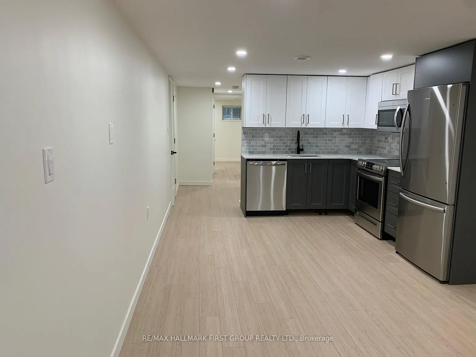 2 bed, $1,900 — Photo 4