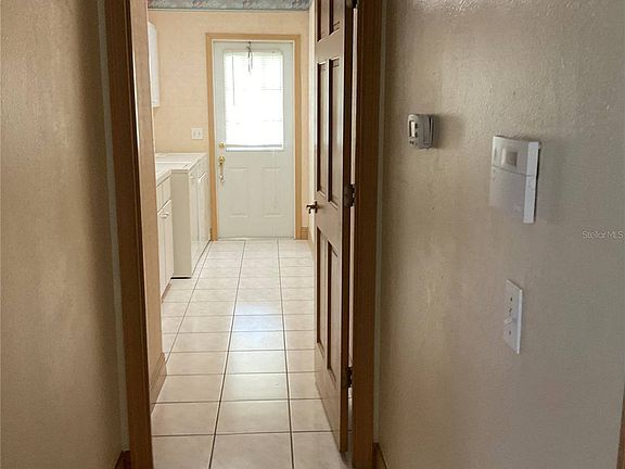 5th image of 715 Fairlawn Dr