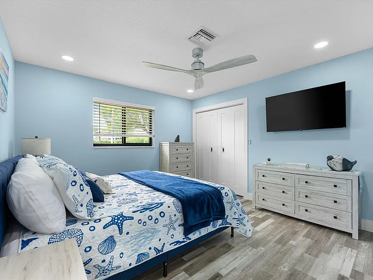 3313 Sherwood Blvd — Photo 14