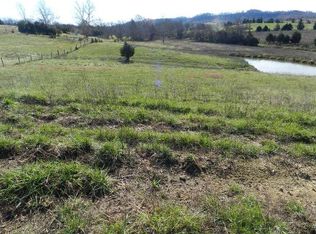 215 Maywood Rd, Stanford, KY 40484