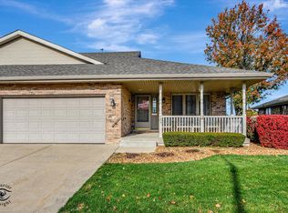 123 Fox Run Dr, Elwood, IL 60421