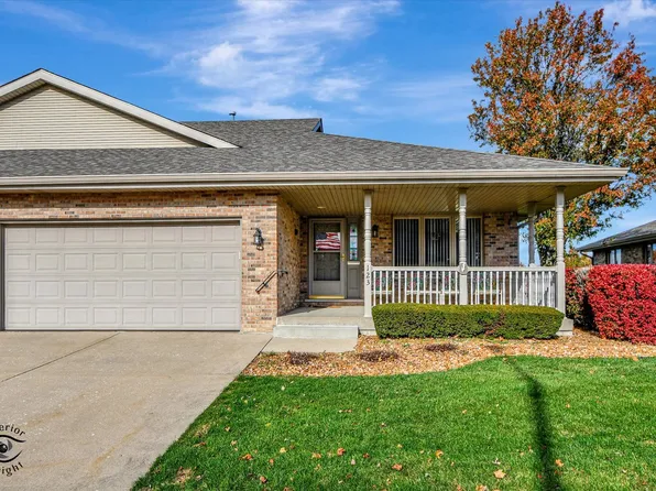 123 Fox Run Dr, Elwood, IL 60421