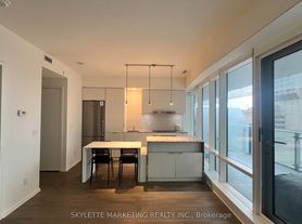 1 Bloor St E