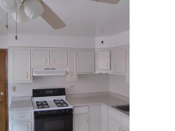 3rd image of 11003 S Longwood Dr