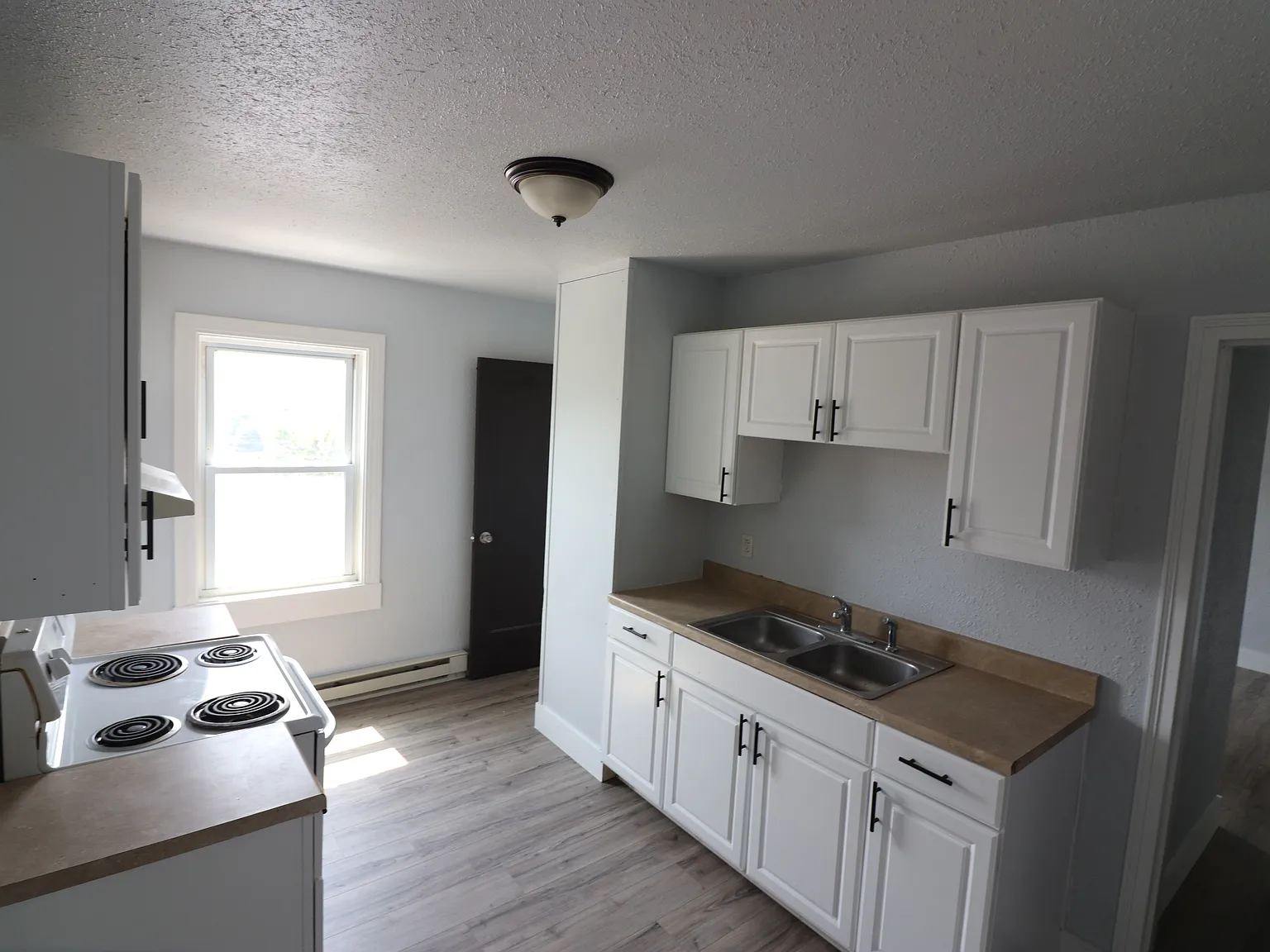 2 bed, 728 sqft, $950 — Photo 3