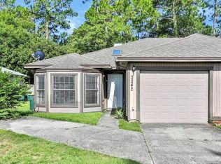 2242 Ironstone Dr W, Jacksonville, FL 32246
