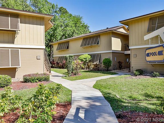 5th image of 120 Hibiscus Woods Ct APT 6D