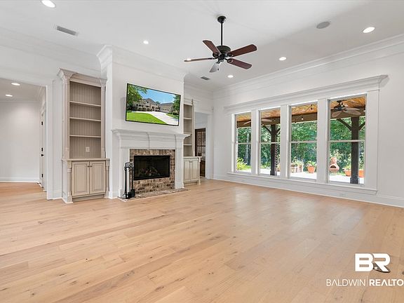 5th image of 4079 Leighton Ct