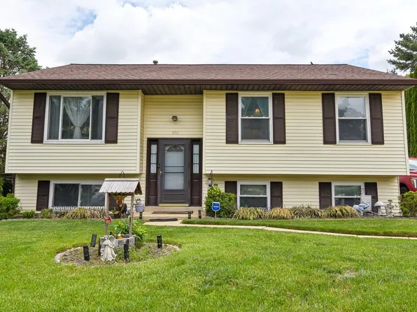 930 Wampler Ln, Westminster, MD 21158