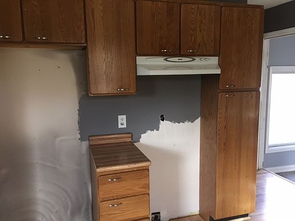 3rd image of 17349 Wilshire Dr