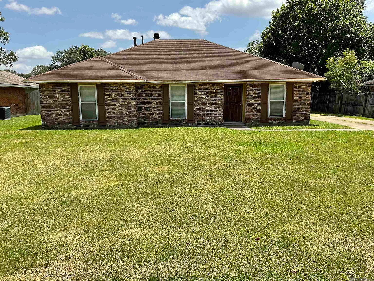 3 bed, 1549 sqft, $1,950 — Photo 1