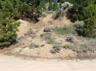 27 Golden Eagle Dr, Boise, ID 83716