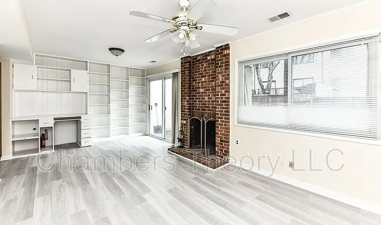 8088 Edinburgh Dr — Photo 33