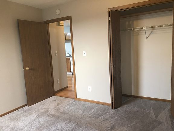 5th image of 4907 W Kirkwood Cir APT 4