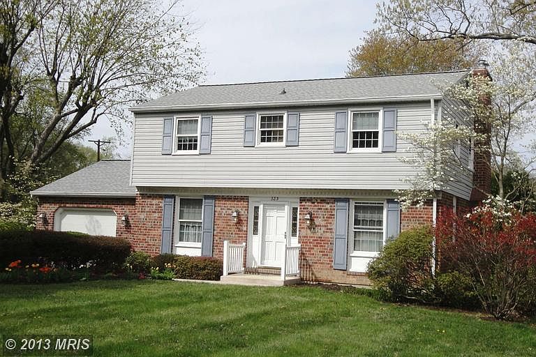 1st image of 325 Princeton Ln