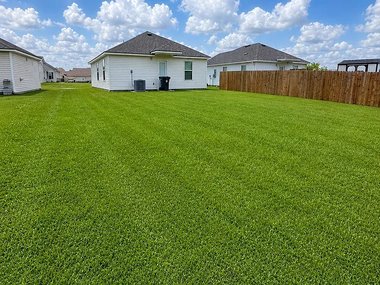 200 Benjamin Dr — Photo 6