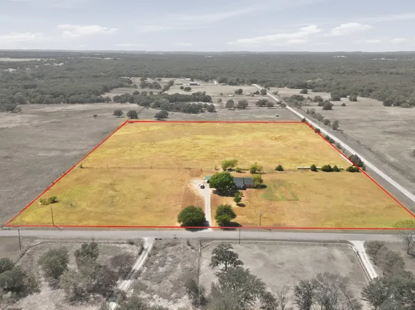 6411 W Line Rd, Gainesville, TX 76240