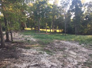 000 Divider Natchez Trace Rd, Camden, TN 38320