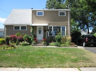 81 Remsen Ave, Avenel, NJ 07001