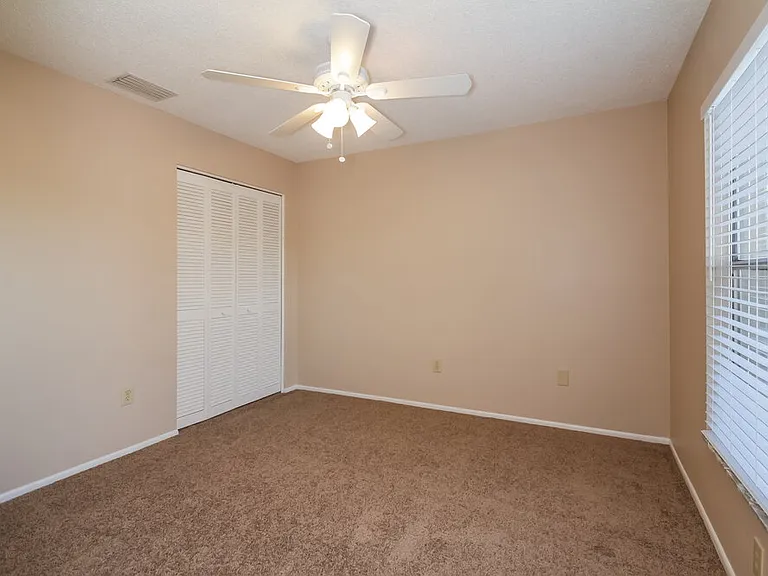12906 Longcrest Dr — Photo 9