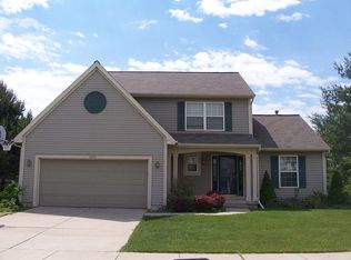 1945 Hollowbrook Dr, Holt, MI 48842