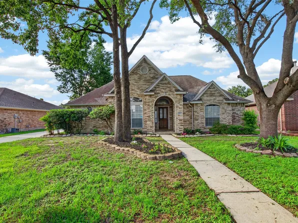 2807 Travick Ln, Houston, TX 77073