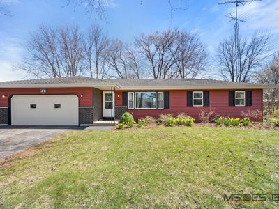 1974 Rivers Dr, Sycamore, IL, 60178