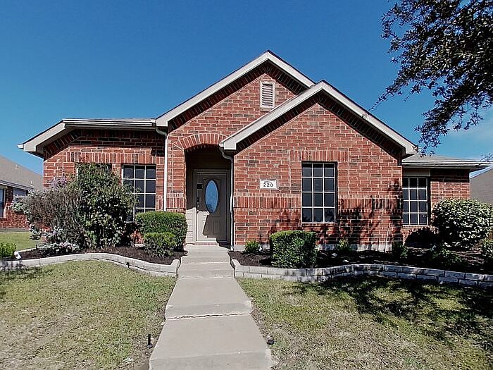 1st image of 220 Singleton Dr