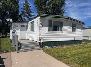 1404 Virginia Ave, Bismarck, ND 58504