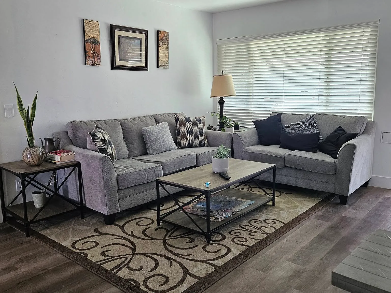 4 bed, 1112 sqft, $1,000 — Photo 1