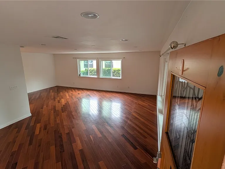 872 Lucile Ave #A — Photo 17