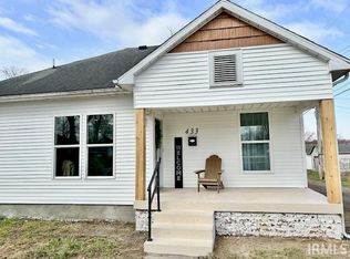 433 S 8th St, Clinton, IN 47842