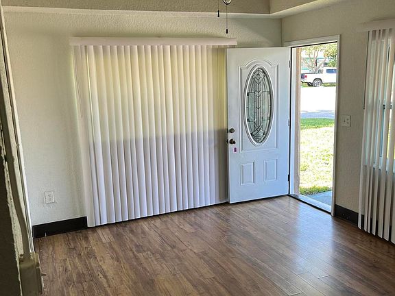 3rd image of 7608 Orange Ave