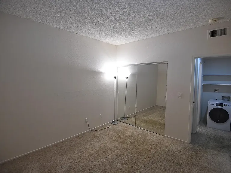 4671 Albany Cir #110 — Photo 8
