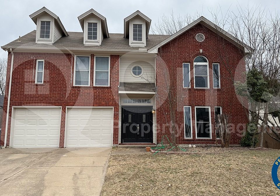 1st image of 1106 Hyde Park Dr