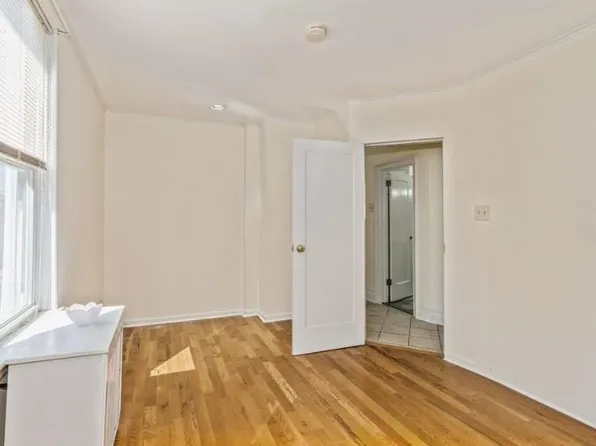 802 Kennedy Boulevard image 11 of 18