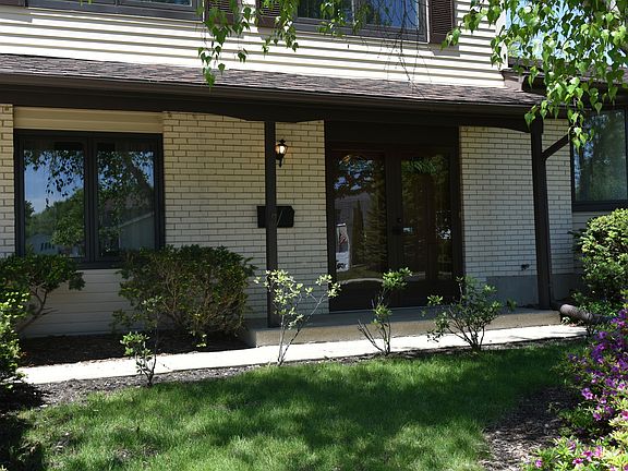 3rd image of 3558 Winston Cir
