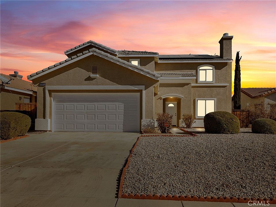 1st image of 15564 Naples Ln
