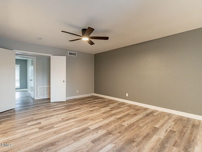 2318 E Lupine Ave — Photo 37