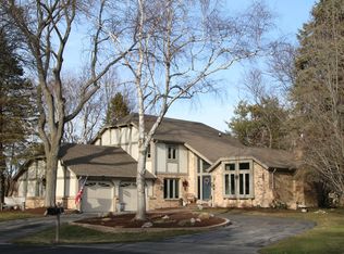 5 Birchwood Ct, Racine, WI 53402