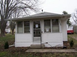 1727 Bateman St, Galesburg, IL 61401